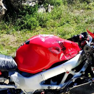 Reparación depósito moto Honda VTR 1000